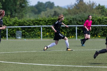 Bild 229 - B-Juniorinnen Pokalfinale SV Henstedt Ulzburg - SG Holstein Sued : 2:0